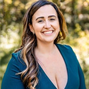 Meet your Posher, Carrie